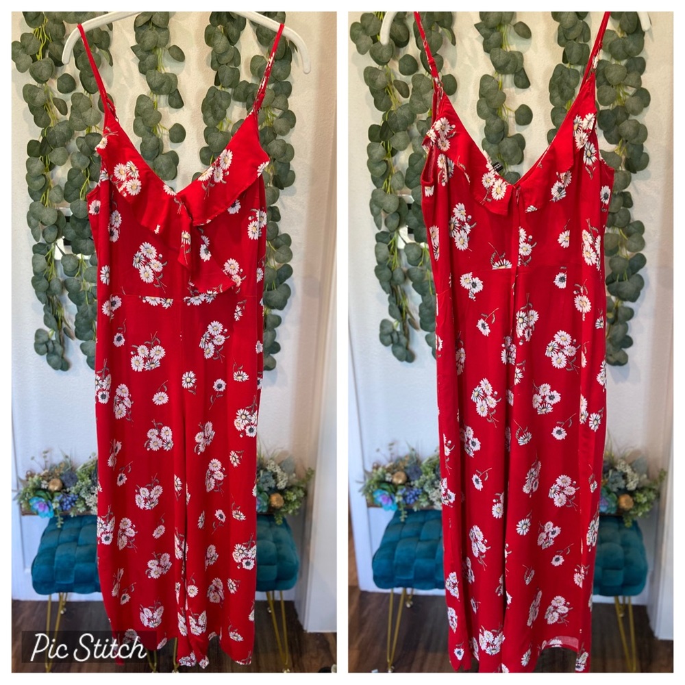 Divided H&M wide leg cropped jumpsuit with ruffle trim at chest and back.